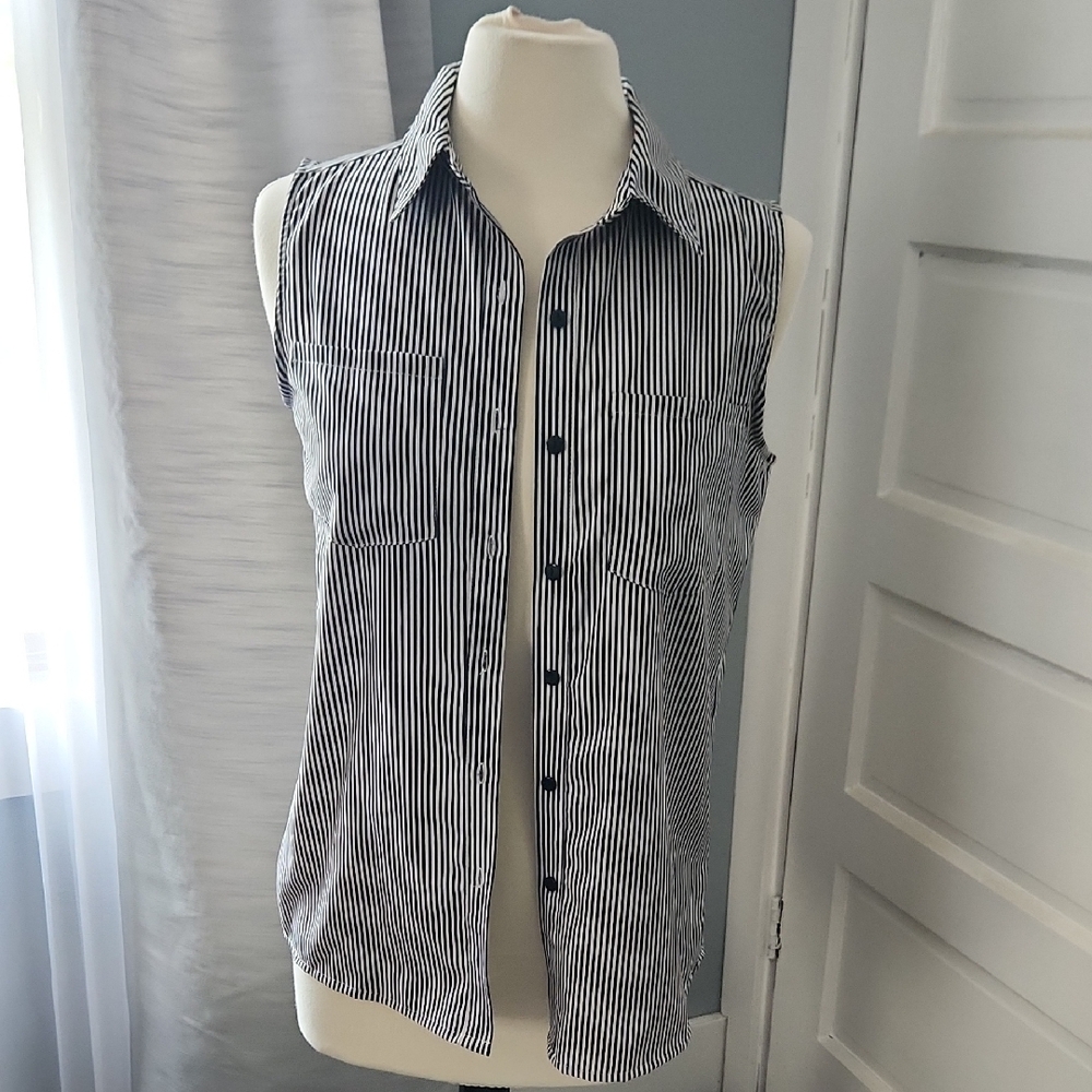 Black and White Striped Sleeveless Blouse